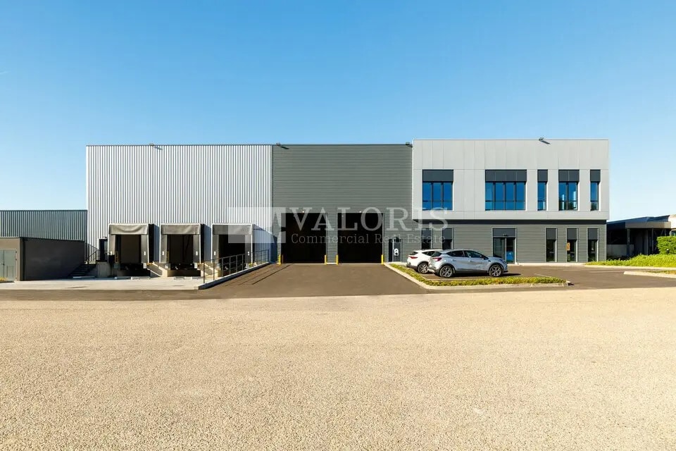 Local d’activités dans Corbas à louer Photo de l’immeuble– Image 1 sur 8