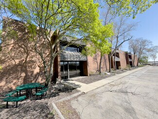 Plus de détails pour 3801 Delaware Ave, Des Moines, IA - Industriel/Logistique à vendre
