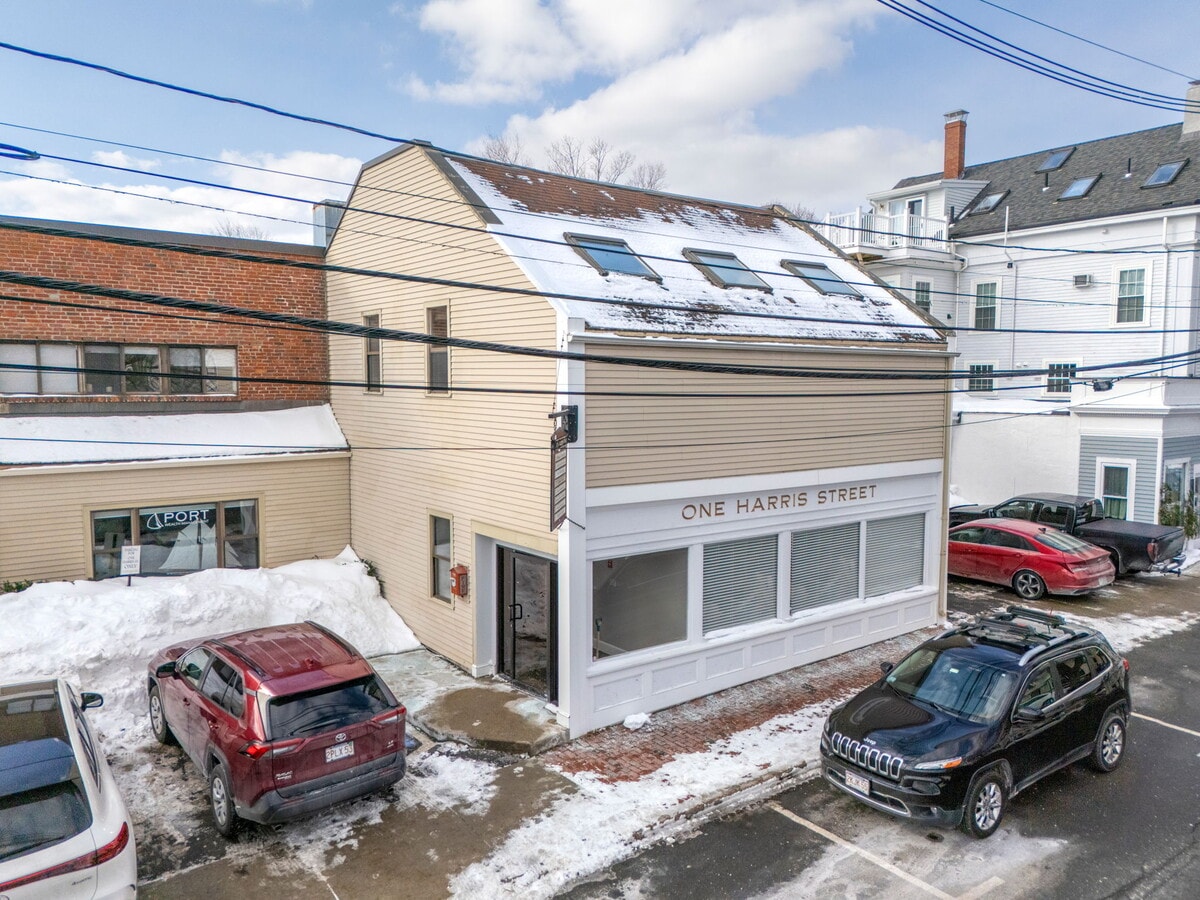 1 Harris St, Newburyport, MA 01950 - Lot 5 -  - Photo intérieure - Image 1 of 21