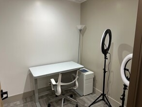 59 E Foothill Blvd, Arcadia, CA à louer Photo intérieure– Image 1 sur 1