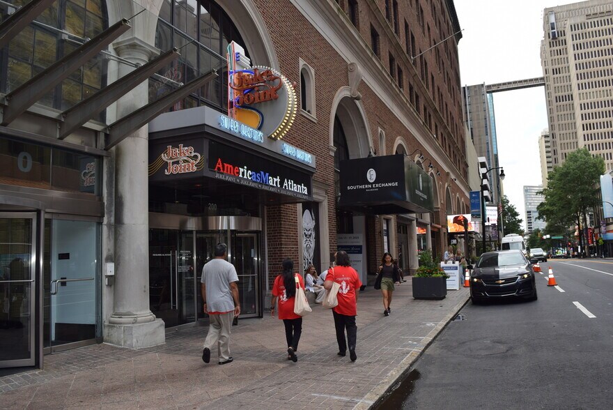 200 Peachtree St NW, Atlanta, GA à vendre - Photo de l’immeuble – Image 1 sur 13