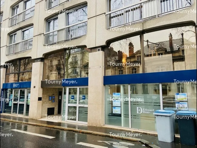 Plus de détails pour Bureau à louer