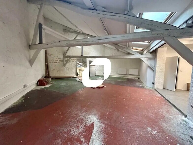 Bureau dans Aubervilliers à louer - Photo de l’immeuble – Image 3 sur 9