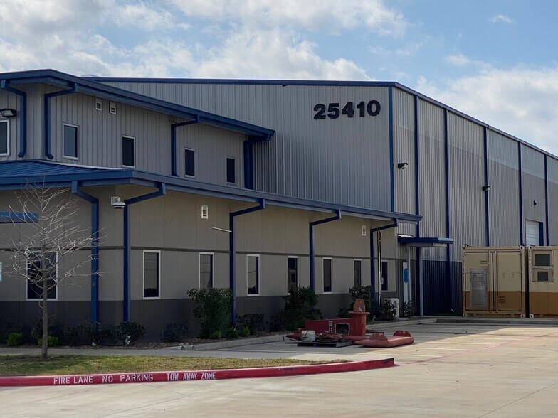 25410 Clay Rd, Katy, TX à louer - Photo de l’immeuble – Image 2 sur 6