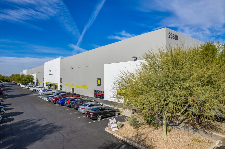 23610 N 20th Dr, Phoenix, AZ à louer - Photo de l’immeuble – Image 3 sur 13