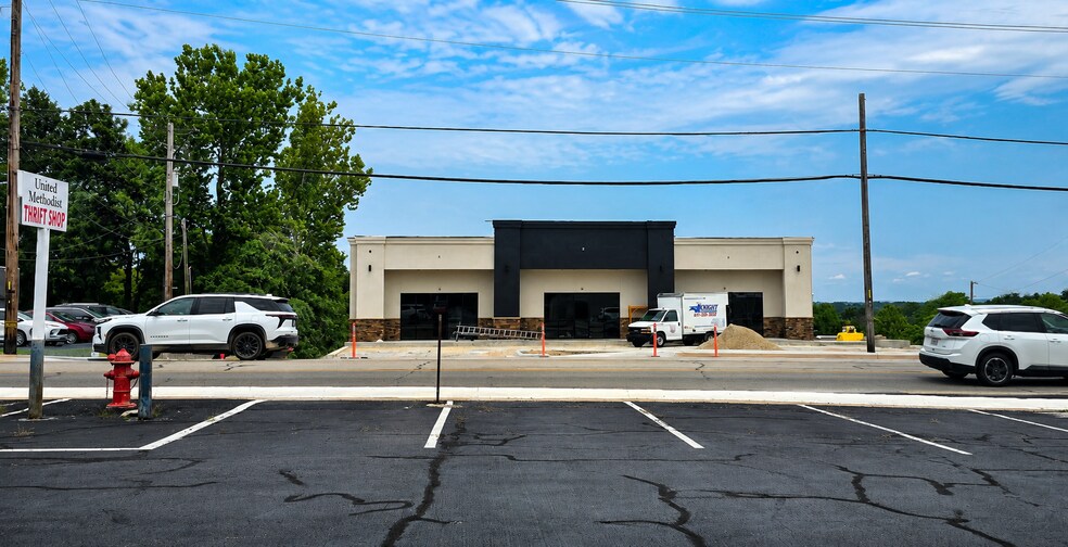 1207 W 76 Country Blvd, Branson, MO à louer - Photo de l’immeuble – Image 3 sur 7