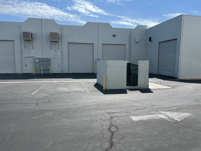 5967 Harrison Dr, Las Vegas, NV à vendre - Photo de l’immeuble – Image 3 sur 29