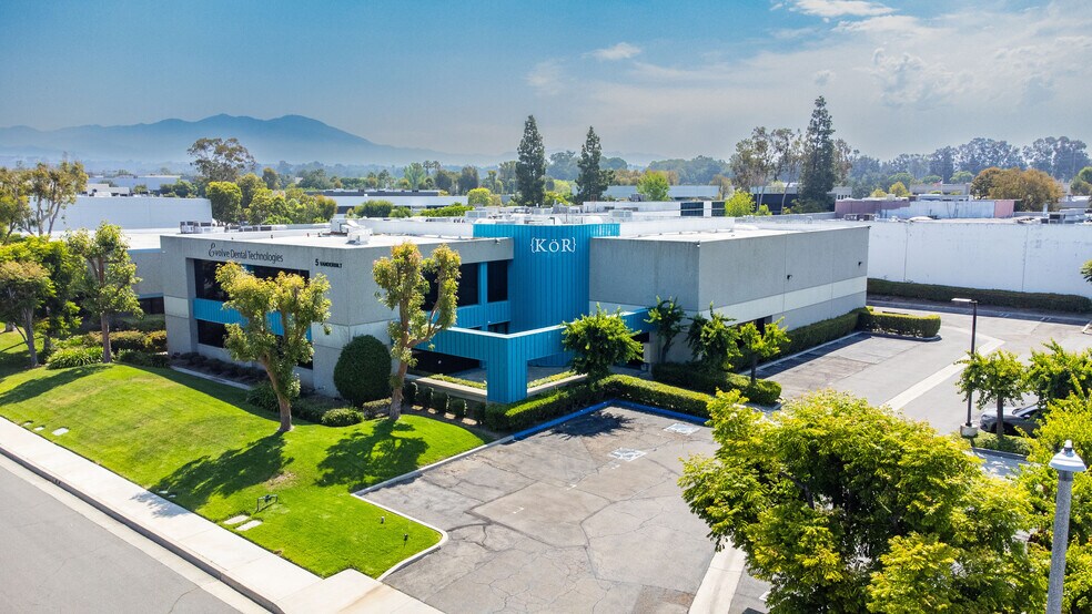 5 Vanderbilt, Irvine, CA à vendre - Photo de l’immeuble – Image 2 sur 8