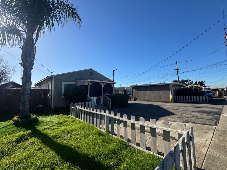 19465 Meekland Ave, Cherryland, CA à vendre - Photo de l’immeuble – Image 2 sur 35