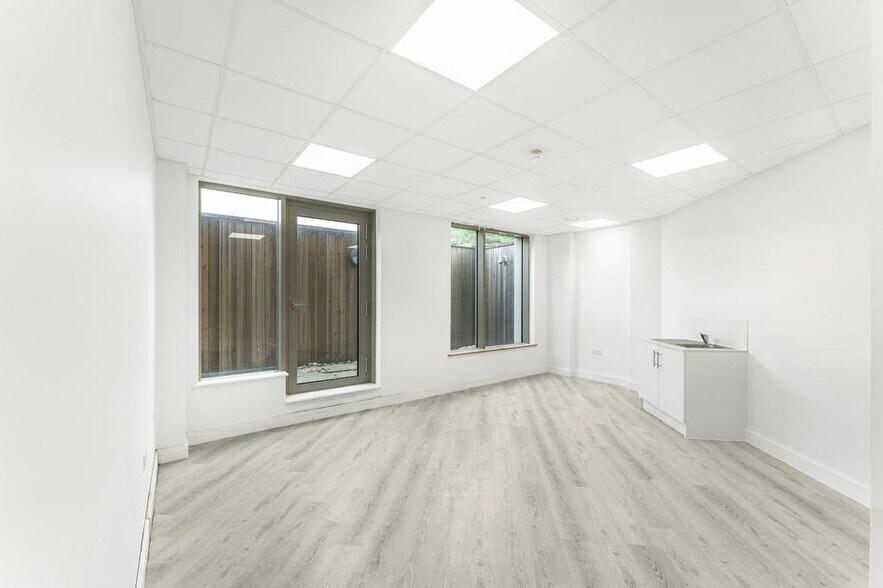 208 Plaistow Rd, Londres à louer - Photo de l’immeuble – Image 3 sur 34