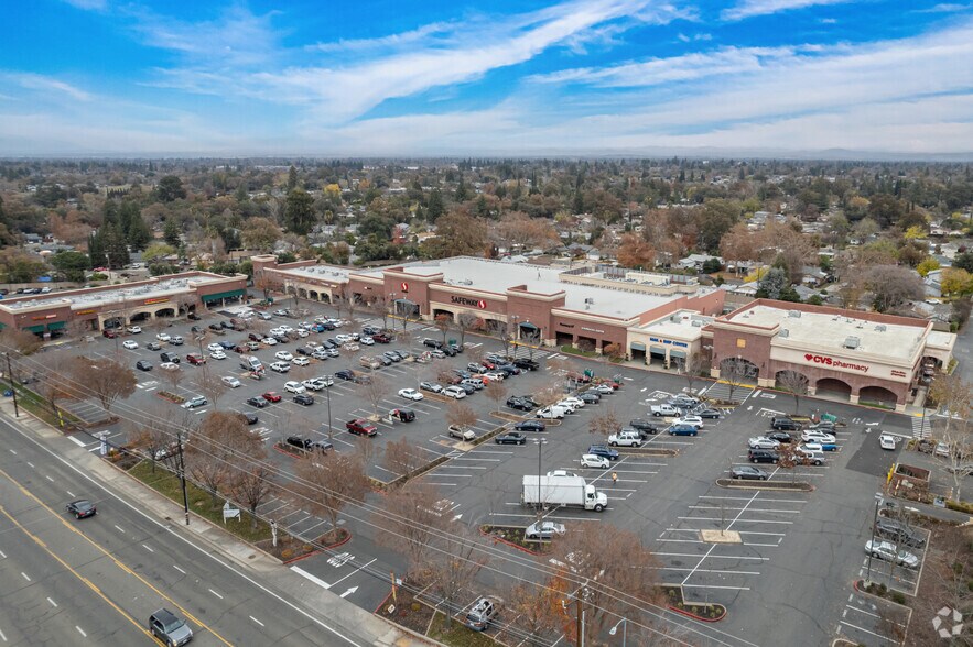 5420-5540 Dewey Dr, Fair Oaks, CA à louer - Photo principale – Image 1 sur 3