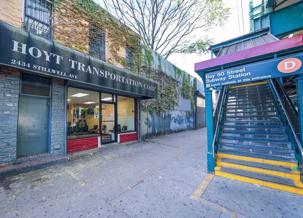 2434 Stillwell Ave, Brooklyn, NY à vendre Photo principale– Image 1 sur 12