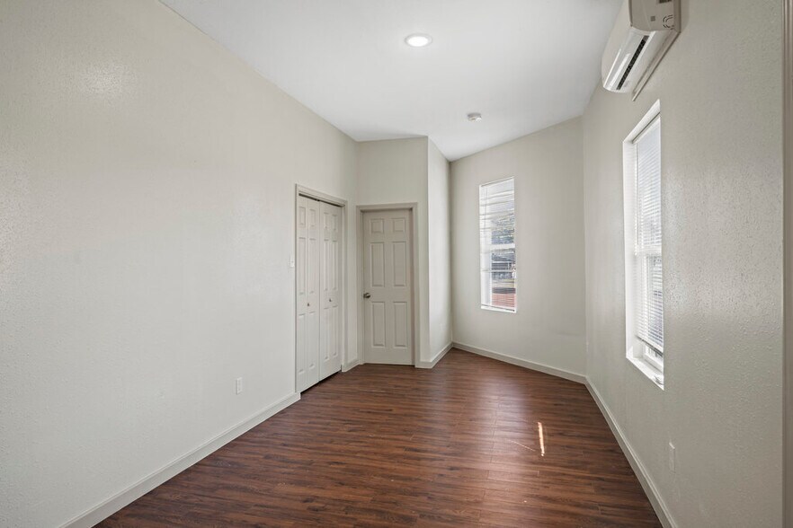 120 S 79th St, Houston, TX à vendre - Photo de l’immeuble – Image 2 sur 37