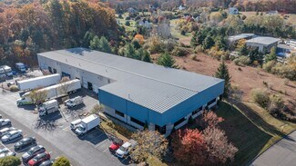 Plus de détails pour 10 Turnberry Ln, Sandy Hook, CT - Industriel/Logistique à vendre