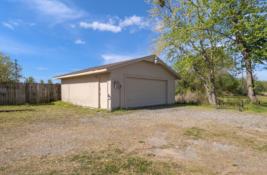 4802 S Muskogee Ave, Tahlequah, OK à louer - Photo de l’immeuble – Image 2 sur 15