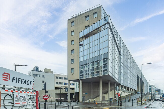 Plus de détails pour Bureau à louer