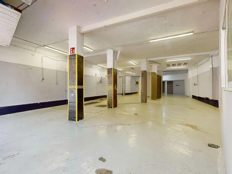 Immeuble residentiel dans Alcalá de Henares, Madrid à vendre - Photo de l’immeuble – Image 2 sur 2