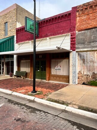 Plus de détails pour 317 S Main St, Lindsay, OK - Local commercial à louer