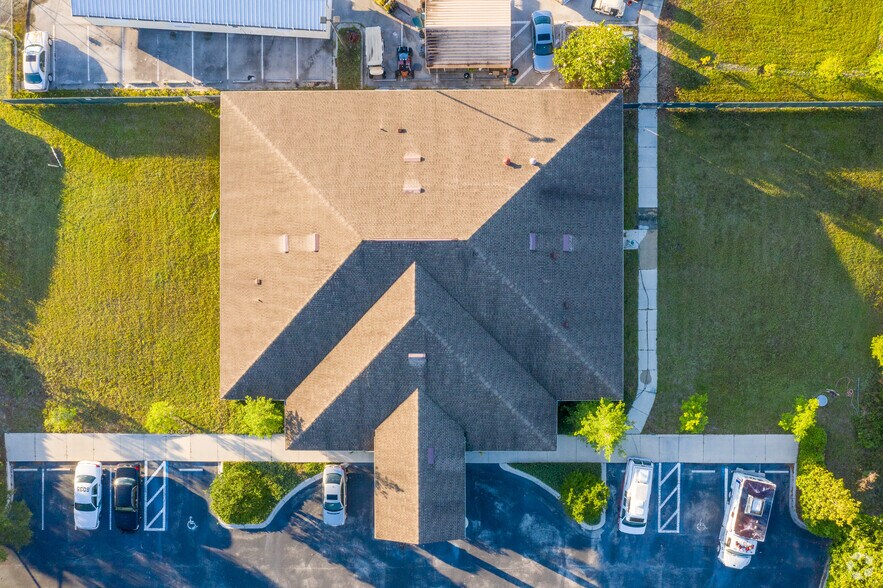 1279 County Road 210 W, Jacksonville, FL à louer - Photo de l’immeuble – Image 3 sur 3