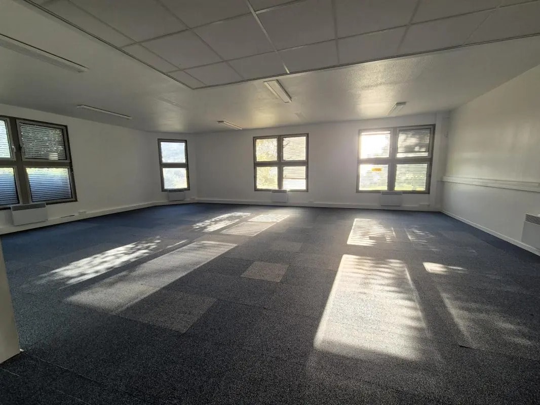 4 Allée Emile Reynaud, Torcy à louer Photo de l’immeuble– Image 1 sur 6