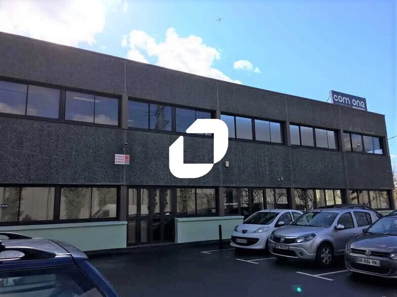 Bureau dans Palaiseau à louer - Photo de l’immeuble – Image 1 sur 6