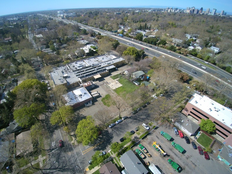 320-350 Alhambra Blvd, Sacramento, CA à vendre - Aérien – Image 3 sur 8