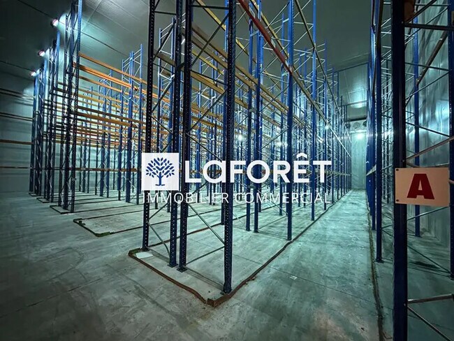 Plus de détails pour Industriel/Logistique à louer