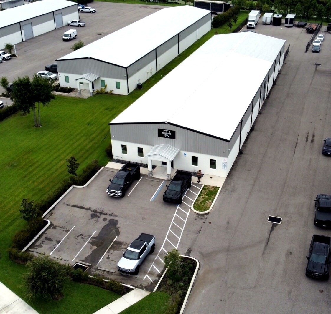 4708 Lena Rd, Bradenton, FL à vendre Photo de l’immeuble– Image 1 sur 40