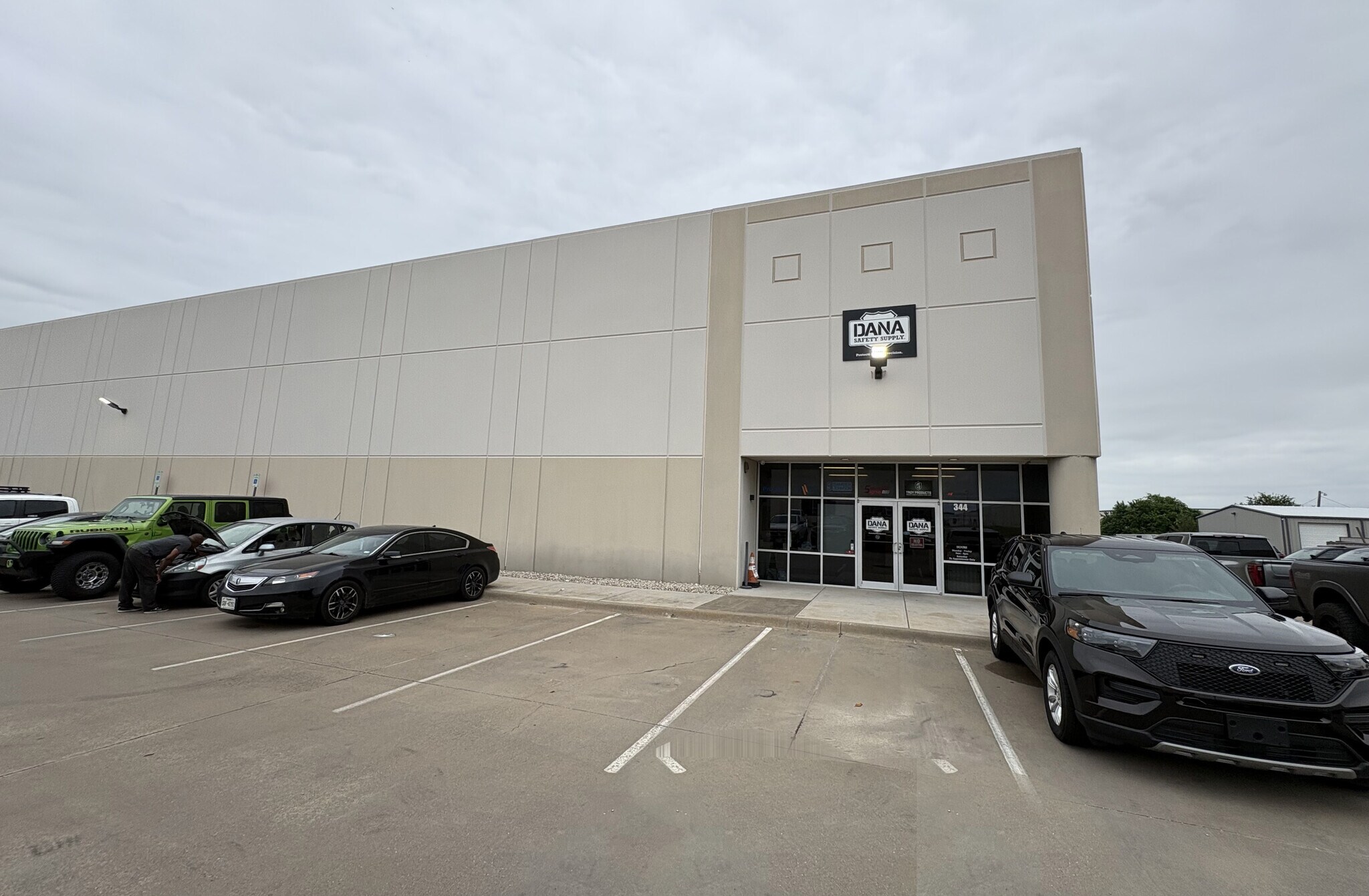 800 Railhead Rd, Fort Worth, TX à louer Photo de l’immeuble– Image 1 sur 7
