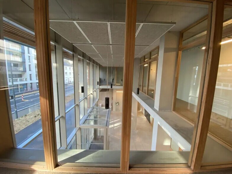 Local commercial dans Rennes à louer - Photo de l’immeuble – Image 3 sur 18