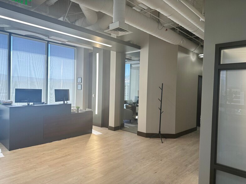 1 E Liberty St, Reno, NV à louer - Photo de l’immeuble – Image 3 sur 14