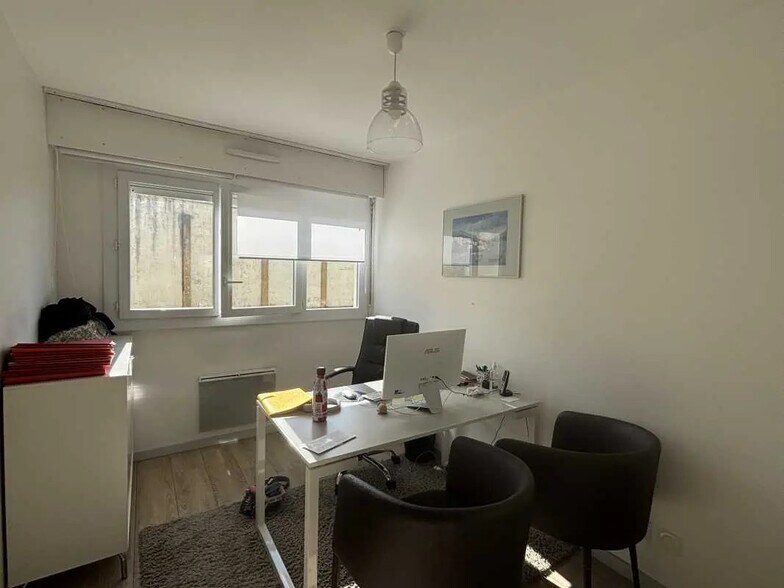 Bureau dans Bordeaux à vendre - Photo de l’immeuble – Image 2 sur 7