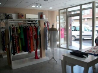 Plus de détails pour Local commercial à vendre