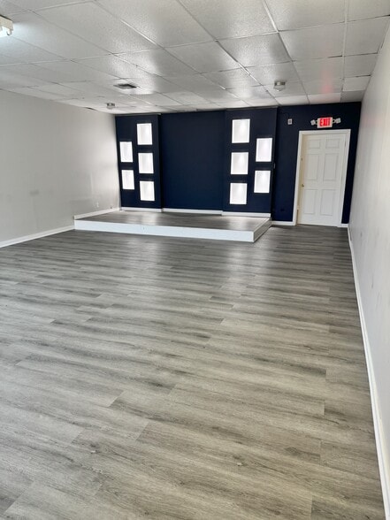 83-97 Main St, Indian Orchard, MA à louer - Photo intérieure – Image 3 sur 17