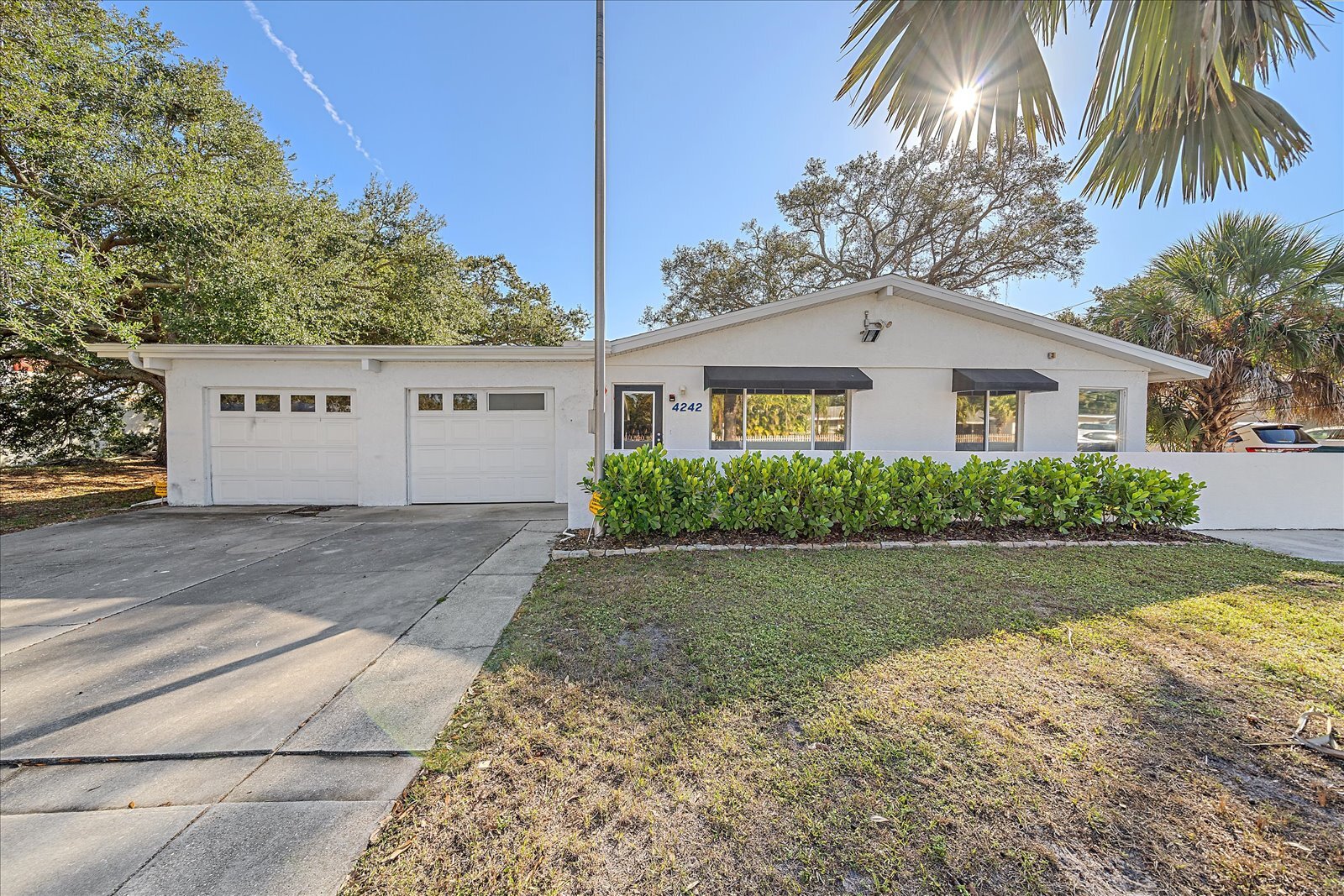 4242 McIntosh Ln, Sarasota, FL à vendre Photo principale– Image 1 sur 22