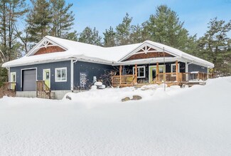 Plus de détails pour 90 W, Huntsville, ON - Local commercial à vendre