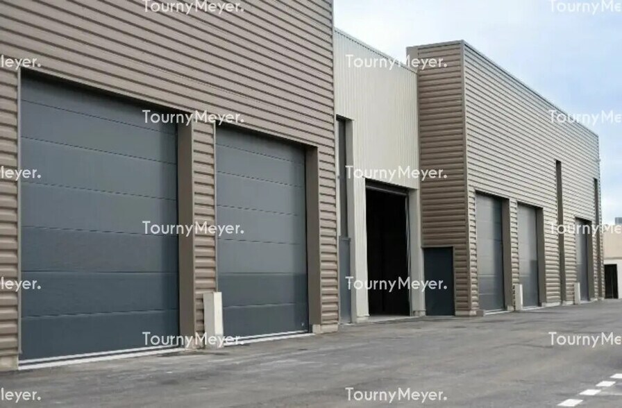 Local d'activités dans Saint-Georges-d'Orques à vendre - Photo de l’immeuble – Image 1 sur 6