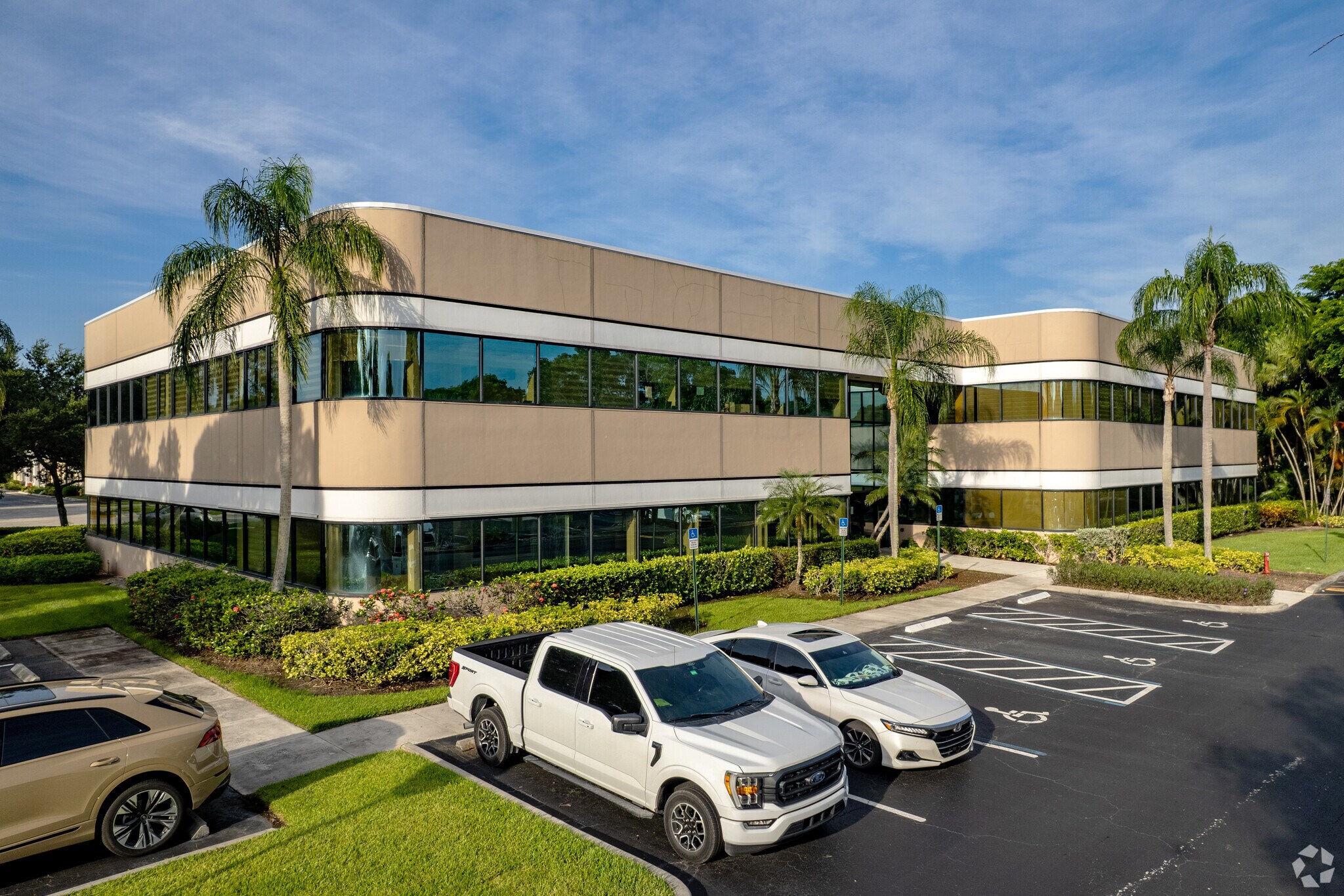 440 Sawgrass Corporate Pky, Sunrise, FL à louer Photo principale– Image 1 sur 6