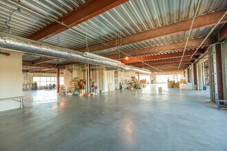 8890 Cal Center Dr, Sacramento, CA à louer Photo intérieure– Image 1 sur 3