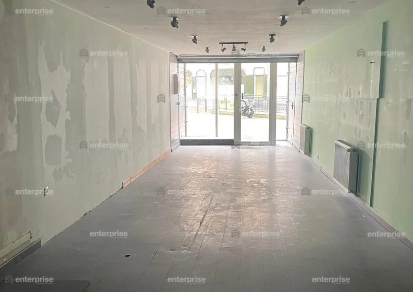 Local commercial dans Saint-Quentin à louer - Photo intérieure – Image 2 sur 3