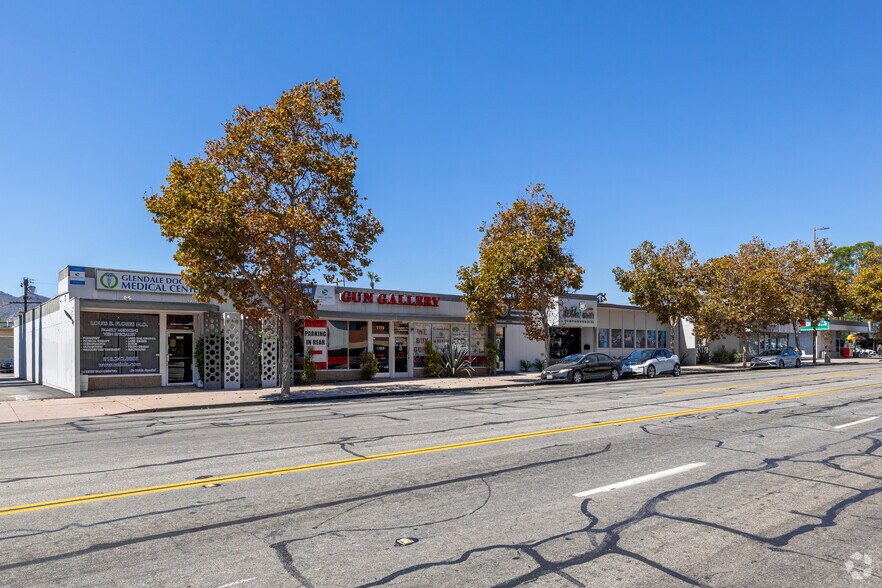 1101-1123 S Central Ave, Glendale, CA à louer - Photo de l’immeuble – Image 1 sur 8