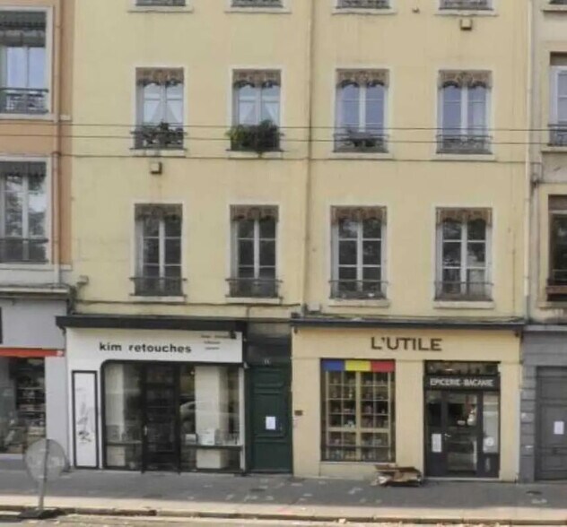 Bureau dans Lyon à louer - Photo de l’immeuble – Image 1 sur 3