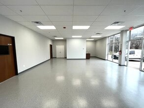 888 N Mill St, Lewisville, TX à louer Photo intérieure– Image 1 sur 5