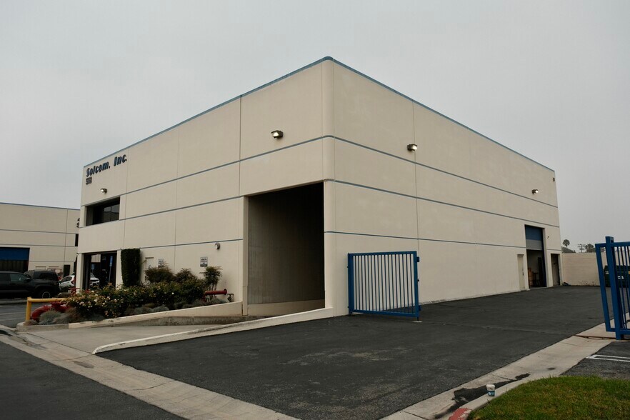 558 Amapola Ave, Torrance, CA à louer - Photo de l’immeuble – Image 2 sur 7
