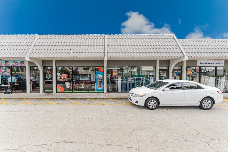 130 NW 20th St, Boca Raton, FL à louer - Photo de l’immeuble – Image 3 sur 17