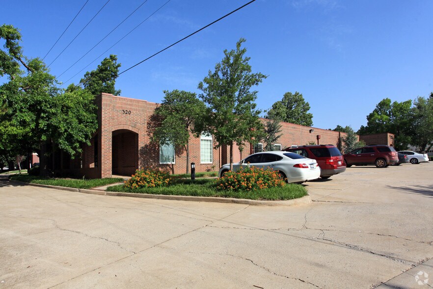 318 NW 13th St, Oklahoma City, OK à louer - Photo de l’immeuble – Image 3 sur 12