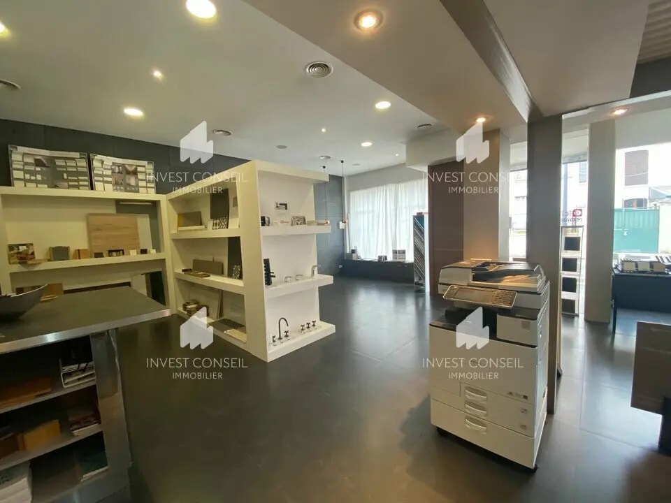 Local commercial dans Bois-Colombes à louer Photo intérieure– Image 1 sur 13