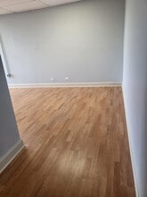 7300 N Cicero Ave, Lincolnwood, IL à louer Photo intérieure– Image 1 sur 3
