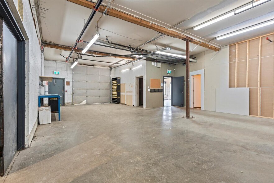 44755 Yale Rd, Chilliwack, BC à vendre - Photo de l’immeuble – Image 3 sur 12