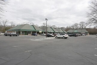 Plus de détails pour 280 Middle Country Rd, Selden, NY - Local commercial à louer